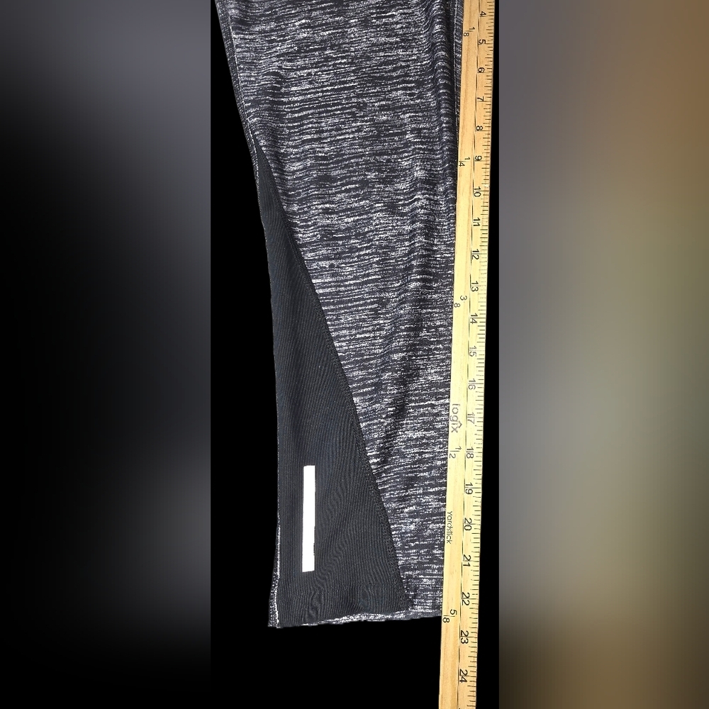 Nike Dri-FIT Women’s Activewear Bundle Pants & Capri Leggings Size - Picture 11 of 15
